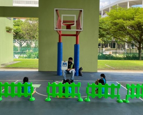 Kids plastic play fence green carnival wiz singapore rent kids and children safety barrier playpen fencing