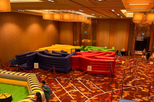 Dizzy X Maze - Sands Expo and Expo Convention Center 2 Dizzy x Maze inflatable game setup at Sands Expo and Expo Convention Center in Singapore, featuring a colorful and winding maze structure.